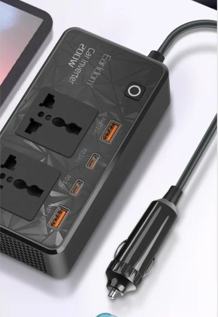 Earldom LT01 200W AC 220V Çıkışlı PD Destekli 4 Portlu Araç İçi Güç Dönüştürücü - Siyah görsel 2